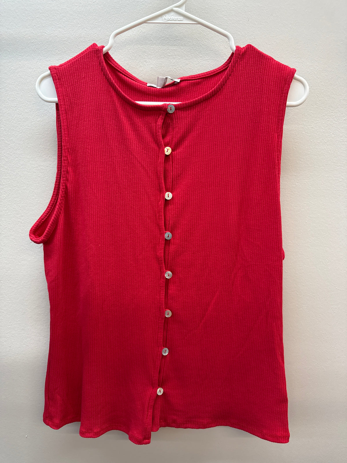 PK 0007 Red Ribbed Button Top - Large