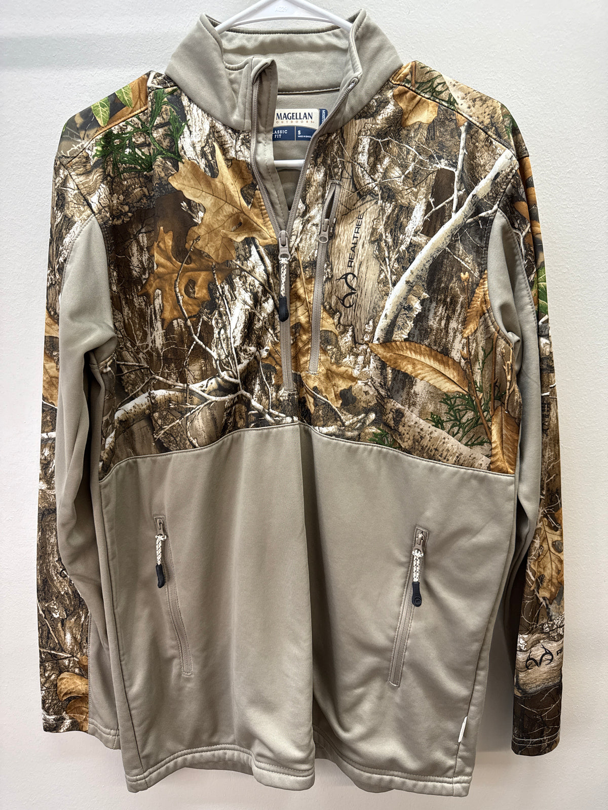 BL 0010 Magellan RealTree Camo QuarterZip - Small
