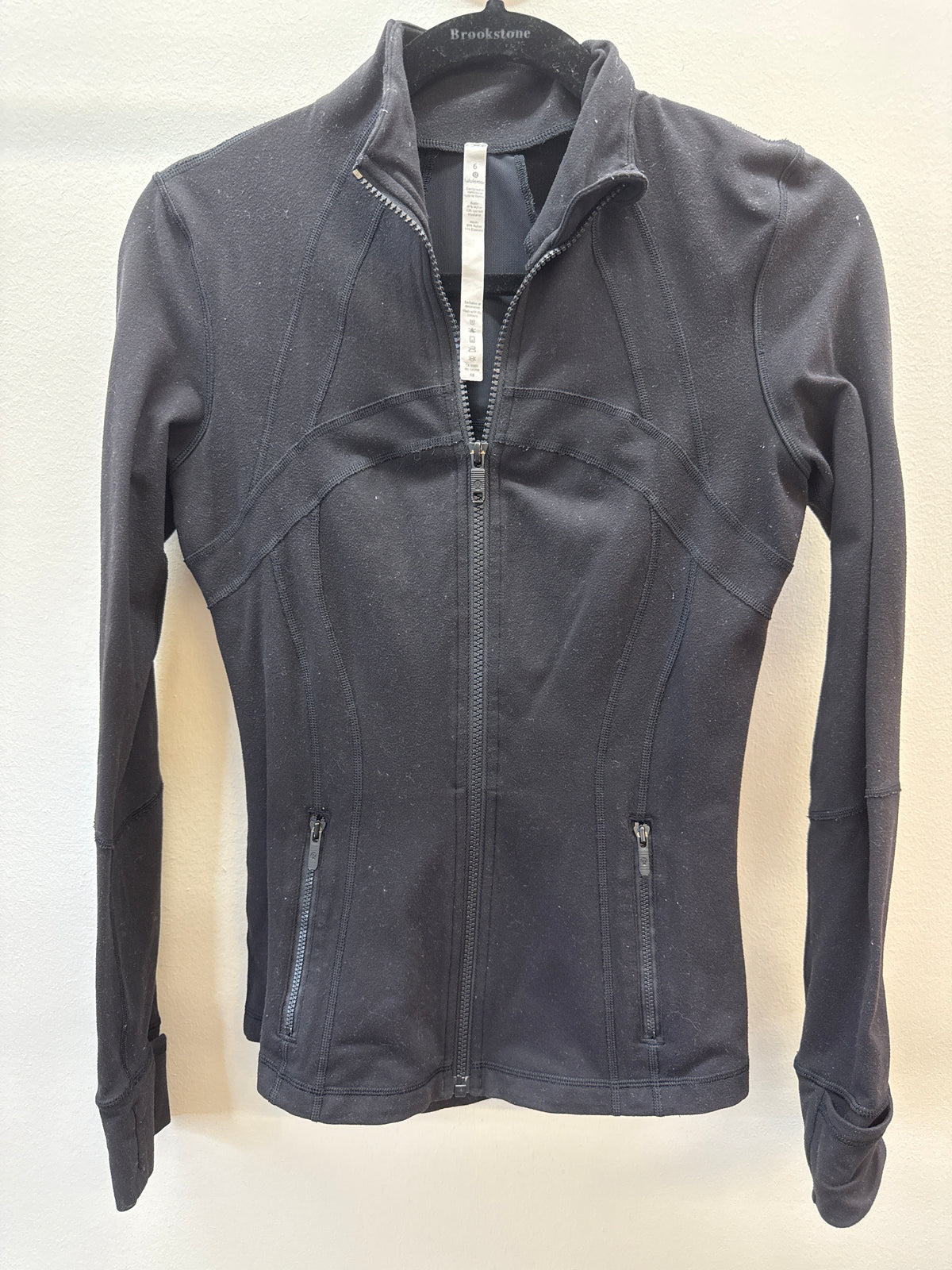 PK 0004 Lululemon Define Jacket - sz 6