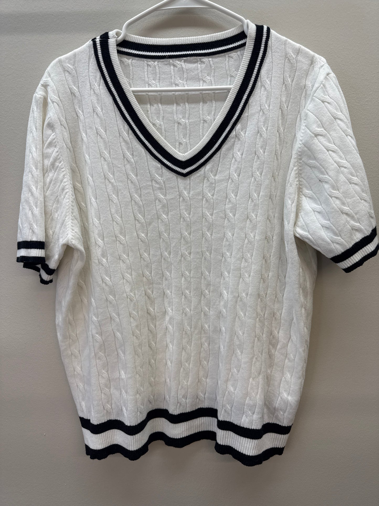 BL 0014 Short Sleeve Cable Sweater - 2XL