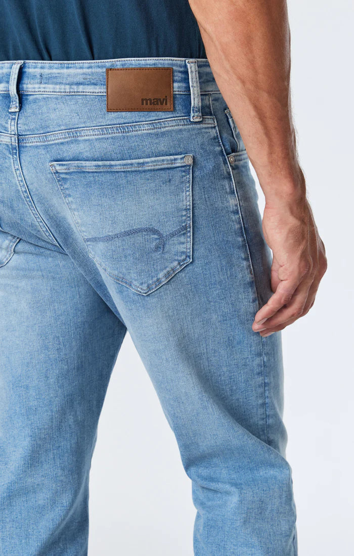 Zach Straight Leg Lt Foggy Feather Blue Jeans