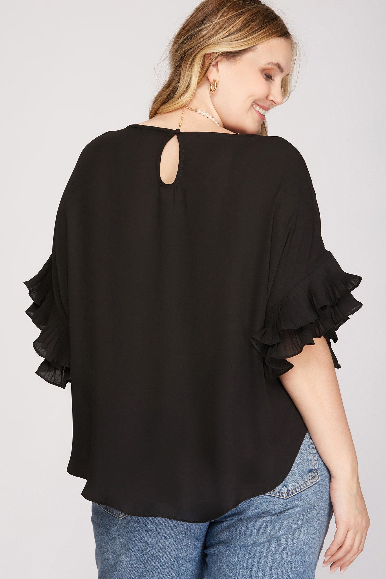 Curvy Ruffle Sleeve Top - Black