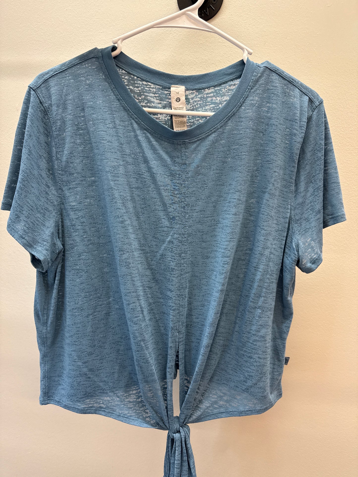 PK 0006 Lululemon Tie-front Top - sz 12