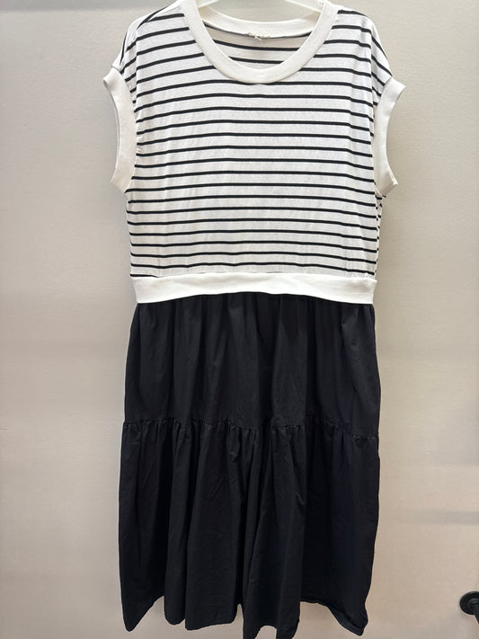 BL 0012 Jodifl Black/White Midi Dress - Large