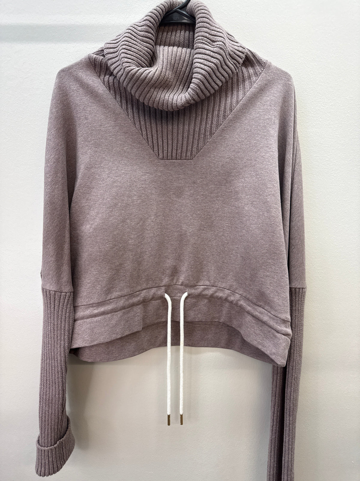 BL 0010 Varley Mauve Pullover - Small