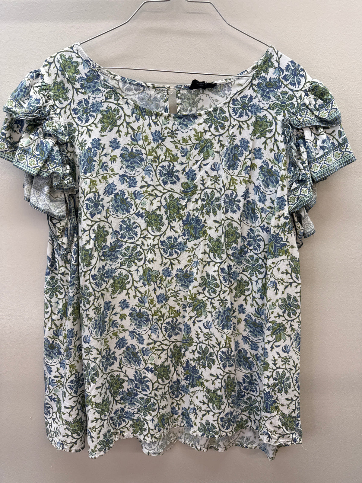 BL 0014 Garden Flutter Sleeve Top - 1XL