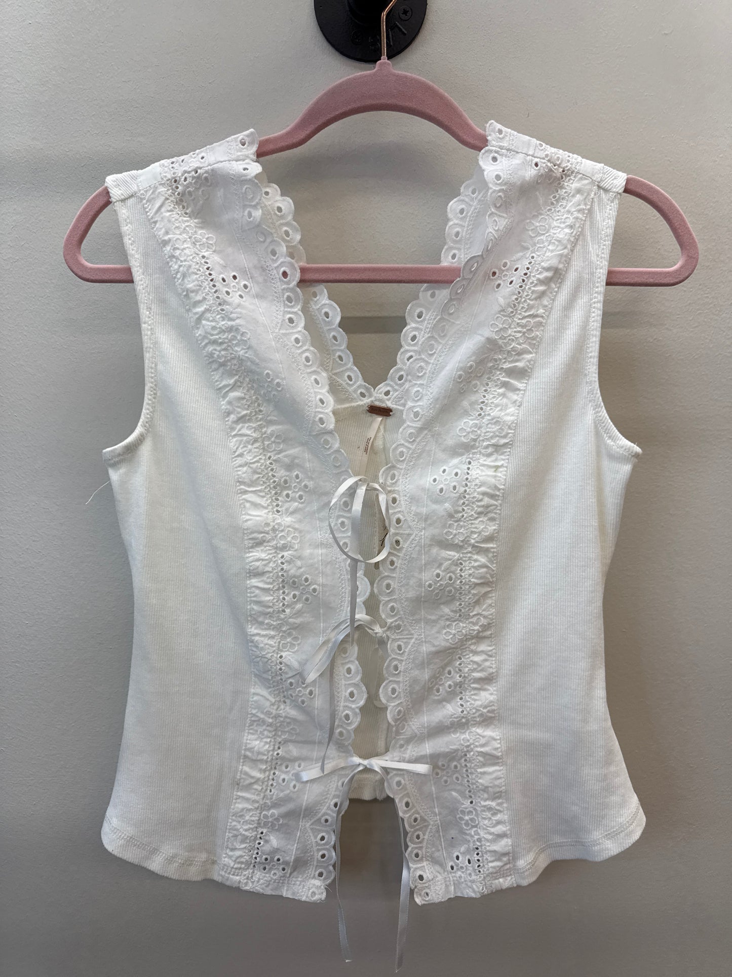 PK*0009 NWT Free People Lace Vest Top - Small
