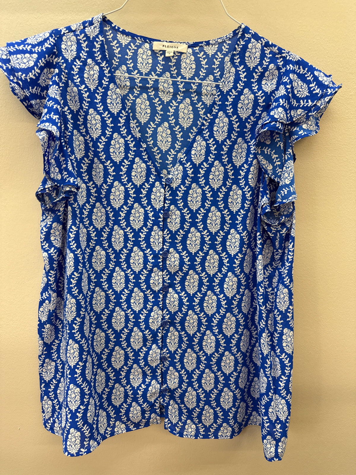 BL 0013 Blue Flower Flutter Sleeve Top - Medium