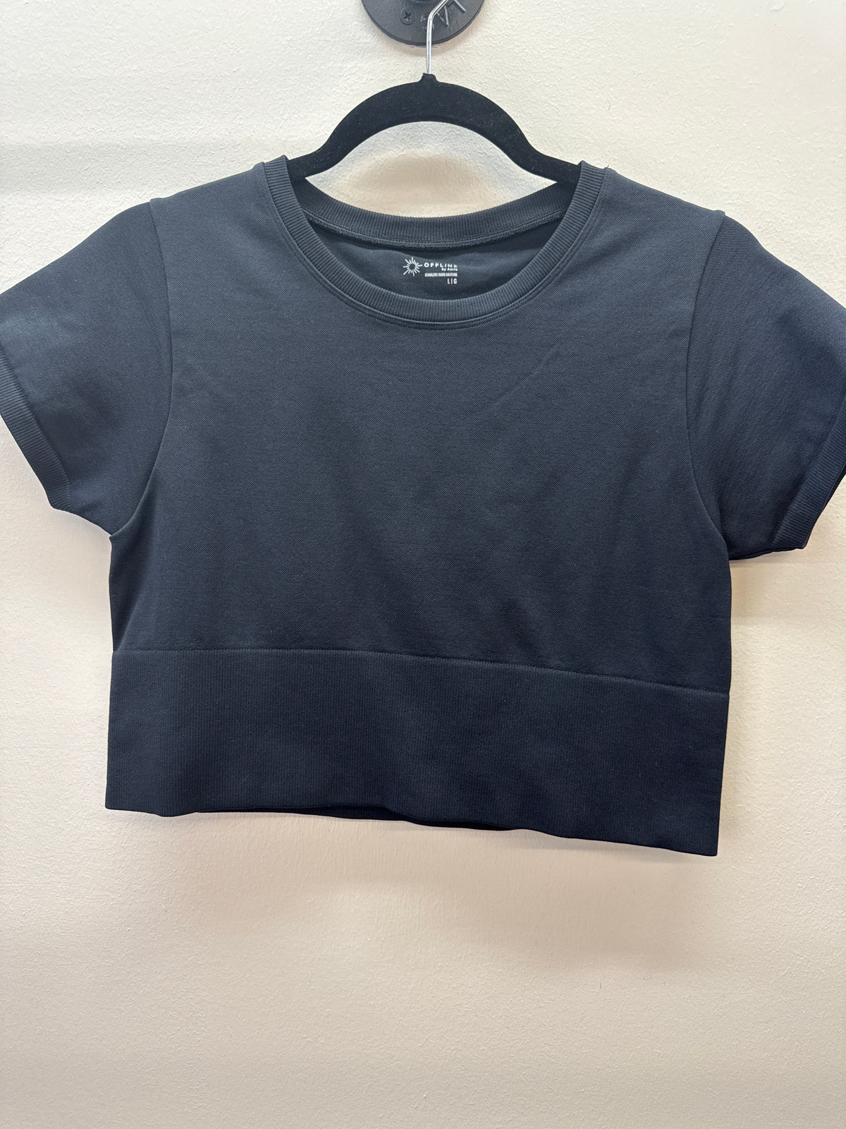 YW 0004 Aerie Black Cropped Tee - Large