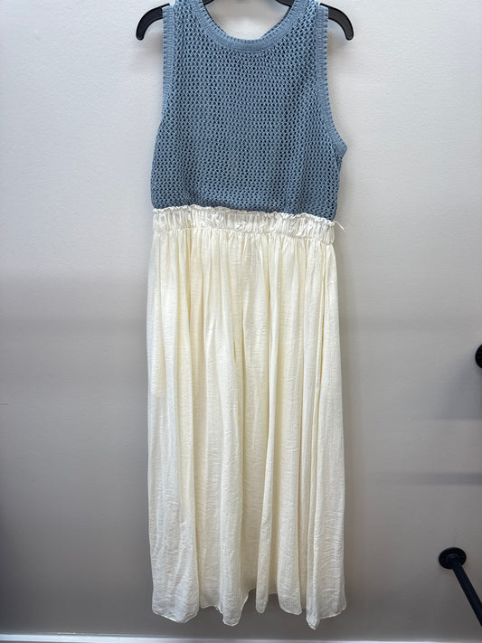 GR*0023 Grey w Cream Maxi Dress - Small