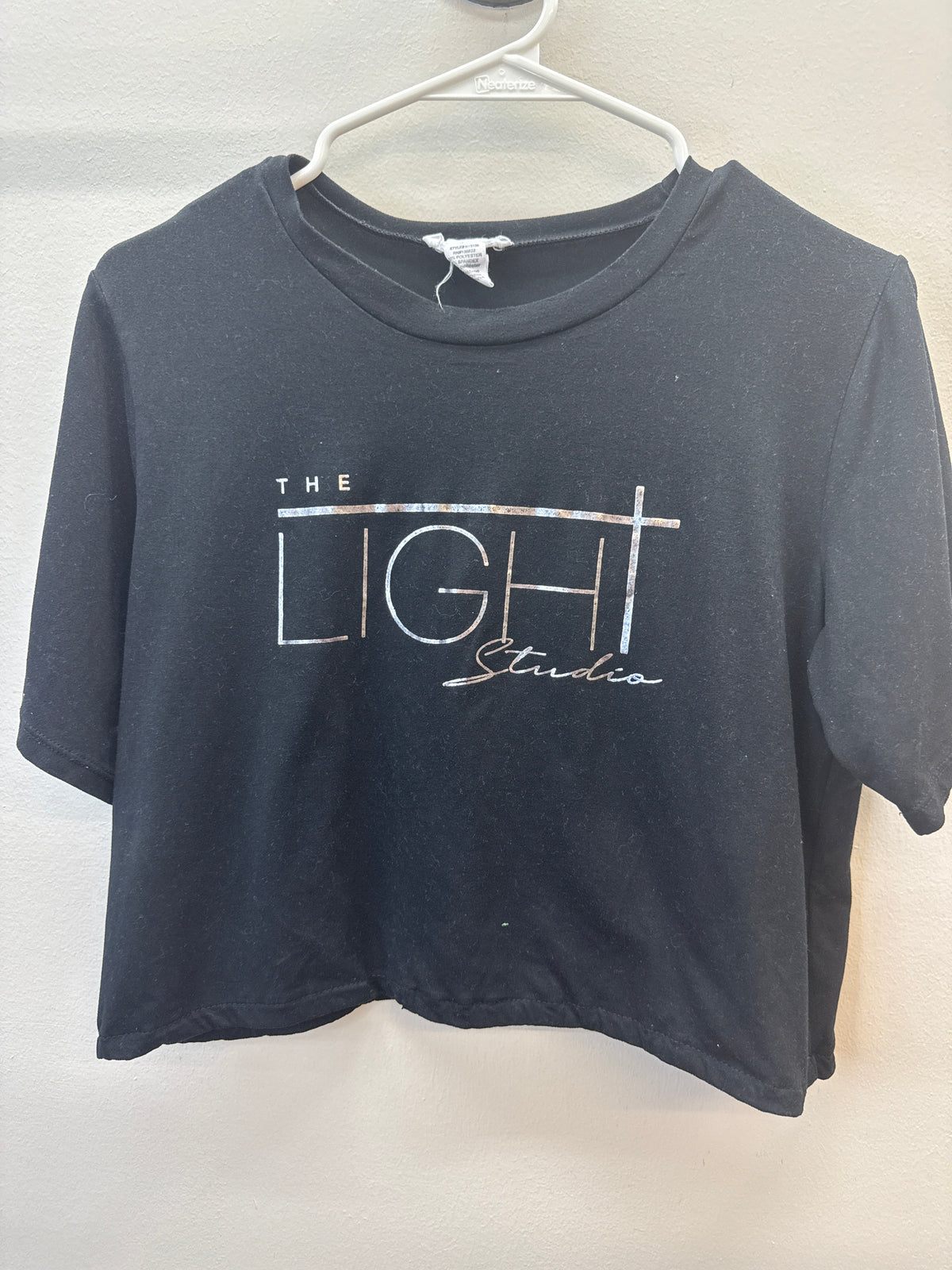 PK*0008 The Light Studio Crop Top - Medium
