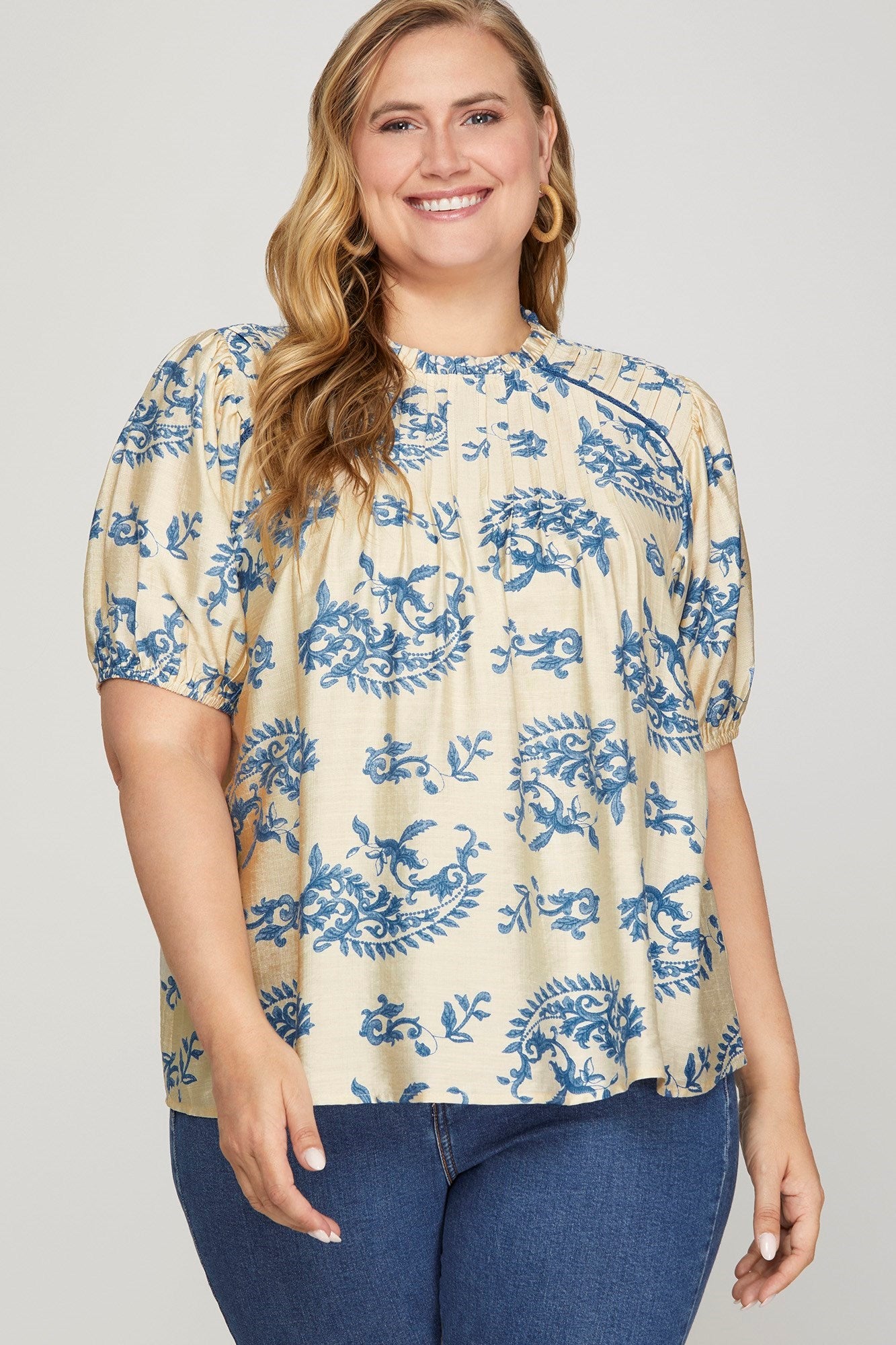 Curvy Cream/Blue Printed Top